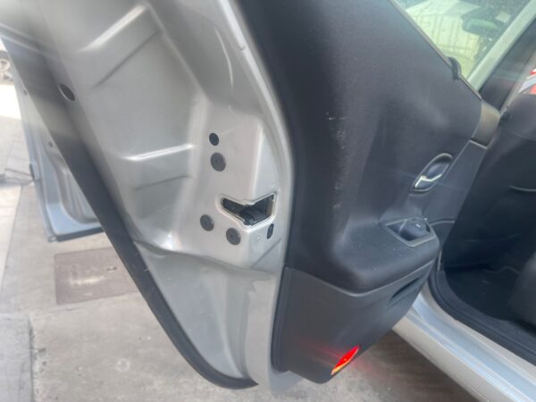 CERRADURA PUERTA TRASERA IZQUIERDA RENAULT LAGUNA II (BG0)