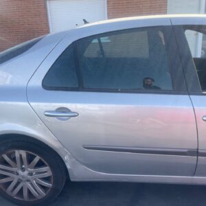 PUERTA TRASERA DERECHA RENAULT LAGUNA II (BG0)