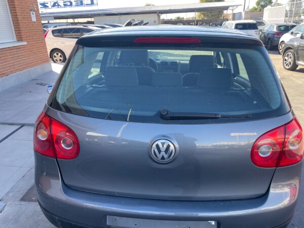 PORTON TRASERO VOLKSWAGEN GOLF V (1K1)(10.2003)