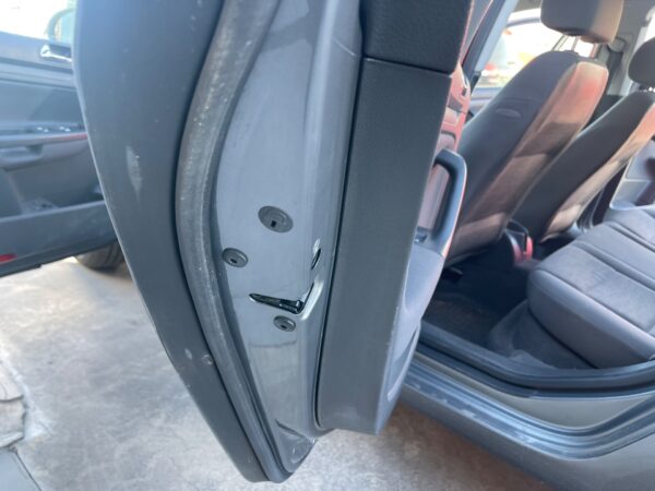 CERRADURA PUERTA TRASERA IZQUIERDA VOLKSWAGEN GOLF V (1K1)(10.2003)