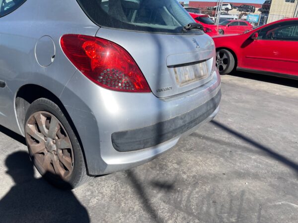 PARAGOLPES TRASERO PEUGEOT 207
