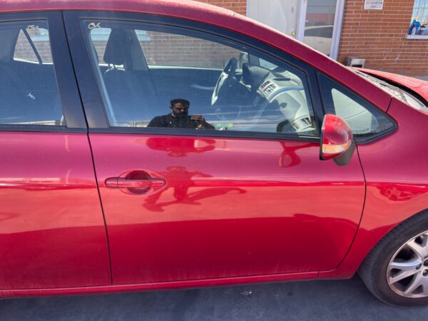 PUERTA DELANTERA DERECHA TOYOTA AURIS (E15)