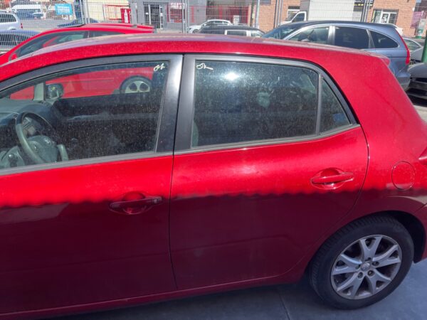 PUERTA TRASERA IZQUIERDA TOYOTA AURIS (E15)