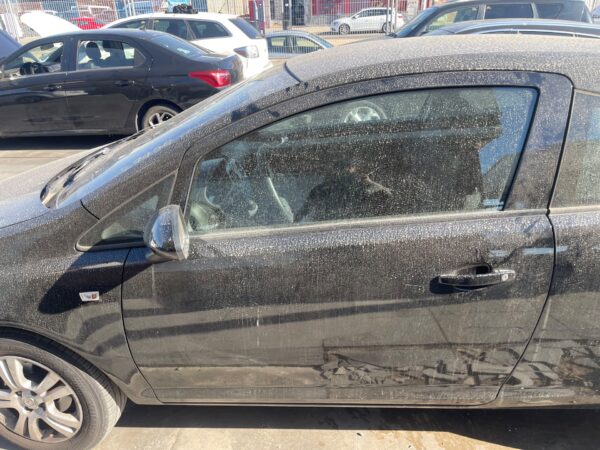 PUERTA DELANTERA IZQUIERDA OPEL CORSA D