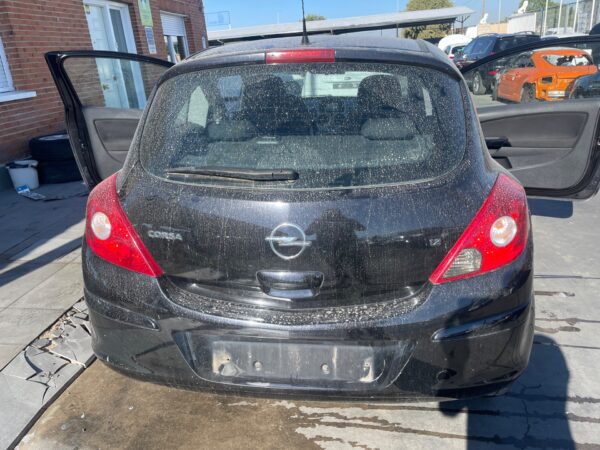 PORTON TRASERO OPEL CORSA D
