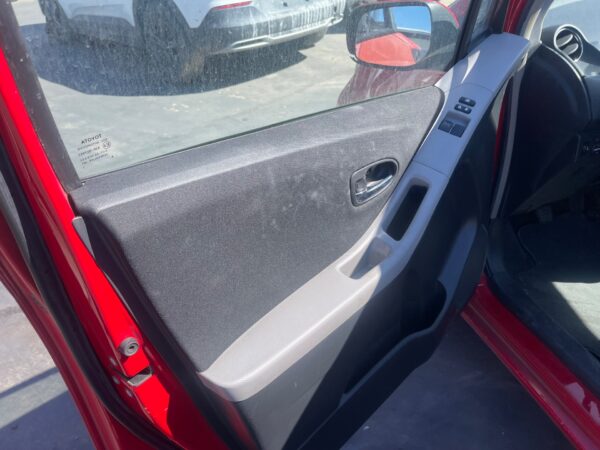ELEVALUNAS DELANTERO IZQUIERDO TOYOTA YARIS (KSP9/SCP9/NLP9)