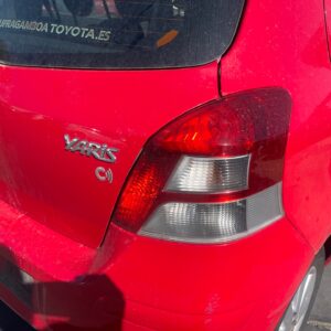 PILOTO TRASERO DERECHO TOYOTA YARIS (KSP9/SCP9/NLP9)