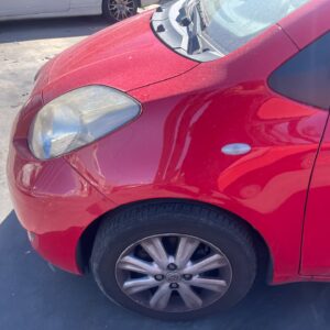 ALETA DELANTERA IZQUIERDA TOYOTA YARIS (KSP9/SCP9/NLP9)