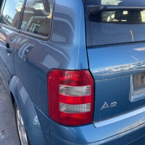 PILOTO TRASERO IZQUIERDO AUDI A2 (8Z)