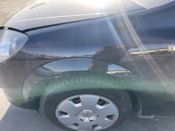 ALETA DELANTERA IZQUIERDA OPEL ASTRA H BERLINA