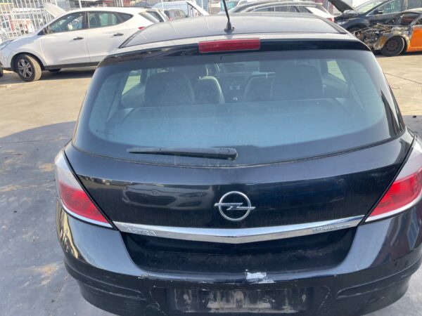 PORTON TRASERO OPEL ASTRA H BERLINA