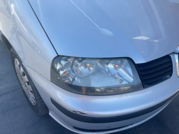 FARO DERECHO SEAT ALHAMBRA (7V9)