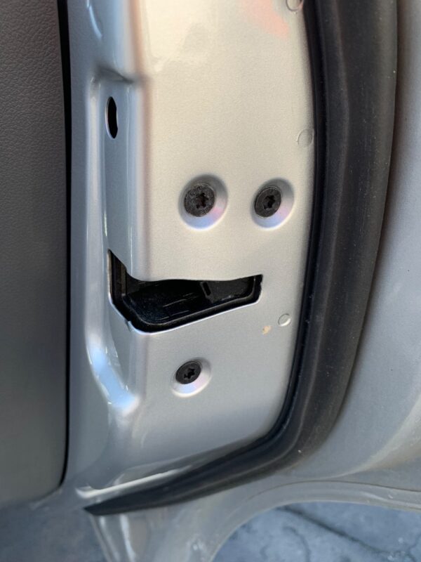 CERRADURA PUERTA TRASERA DERECHA FORD FOCUS BERLINA (CB4)