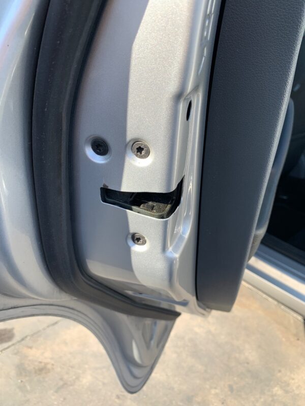 CERRADURA PUERTA TRASERA IZQUIERDA FORD FOCUS BERLINA (CB4)