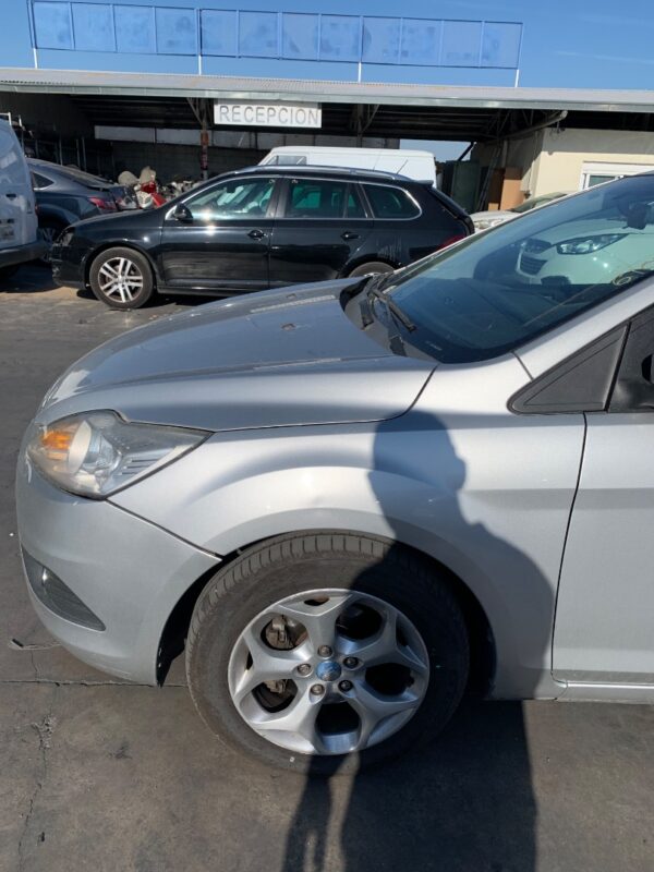 ALETA DELANTERA IZQUIERDA FORD FOCUS BERLINA (CB4)
