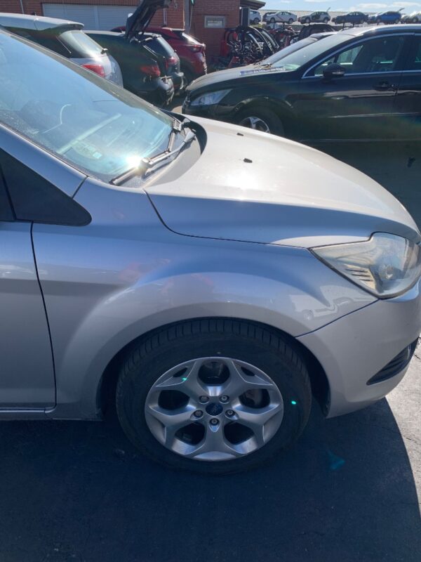 ALETA DELANTERA DERECHA FORD FOCUS BERLINA (CB4)