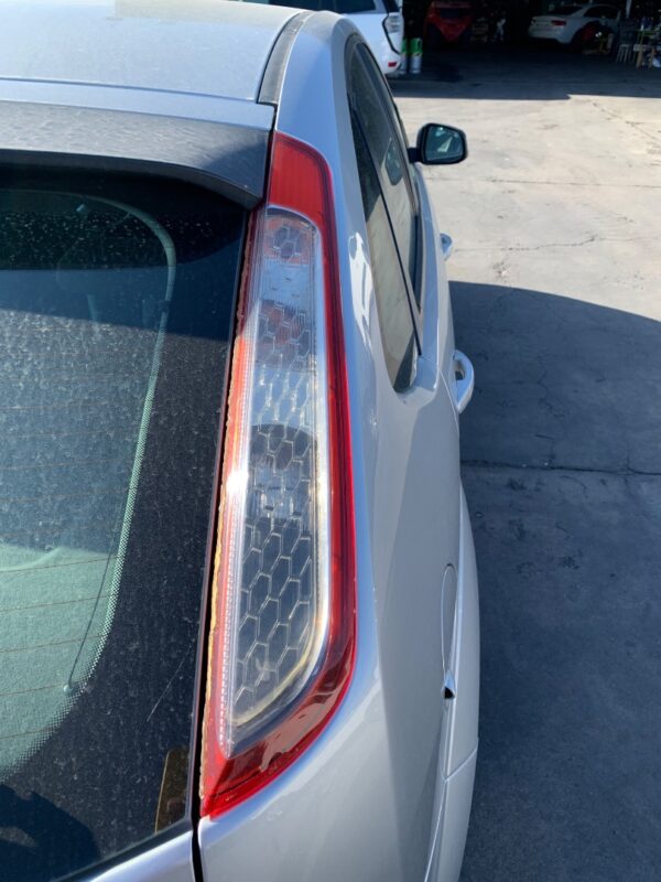 PILOTO TRASERO DERECHO FORD FOCUS BERLINA (CB4)
