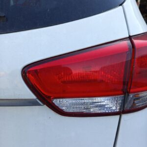 PILOTO TRASERO DERECHO INTERIOR KIA CARENS (RP)