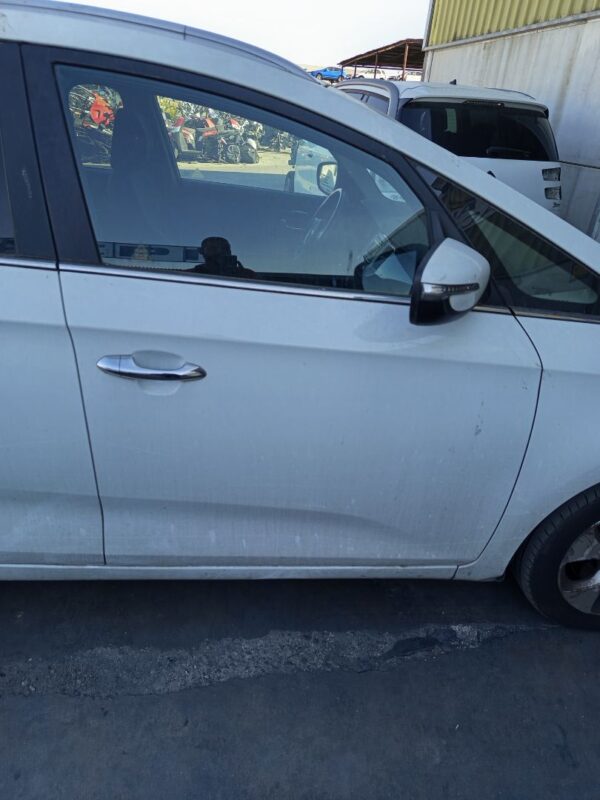 PUERTA DELANTERA DERECHA KIA CARENS (RP)