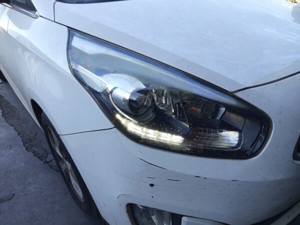 FARO DERECHO KIA CARENS (RP)