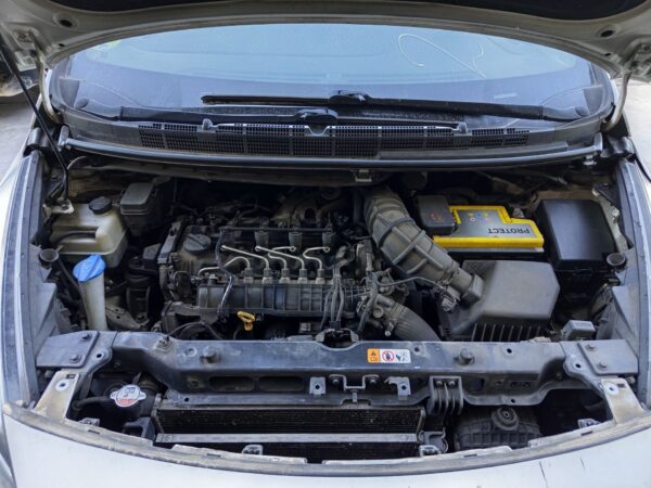 COMPRESOR AIRE ACONDICIONADO KIA CARENS (RP)
