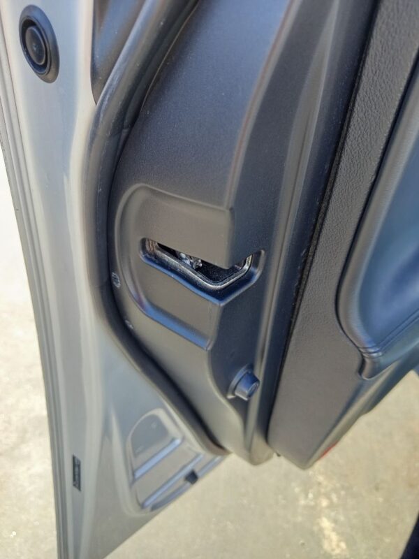 CERRADURA PUERTA DELANTERA IZQUIERDA
