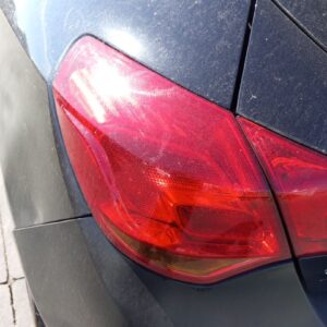 PILOTO TRASERO IZQUIERDO OPEL ASTRA J BERLINA 5P