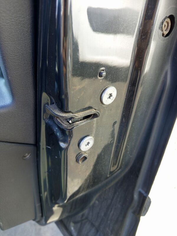 CERRADURA PUERTA DELANTERA DERECHA