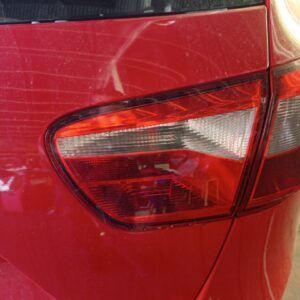 PILOTO TRASERO DERECHO INTERIOR SEAT IBIZA ST (6P8)