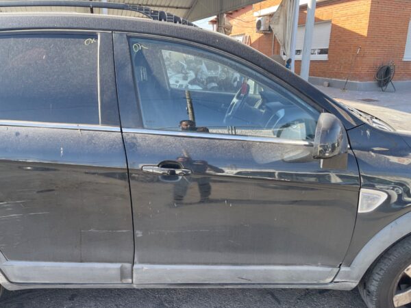 PUERTA DELANTERA DERECHA CHEVROLET CAPTIVA
