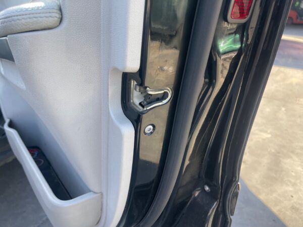 CERRADURA PUERTA DELANTERA DERECHA MERCEDES-BENZ CLASE ML (BM 164)