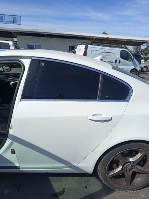 PUERTA TRASERA IZQUIERDA OPEL INSIGNIA BERLINA