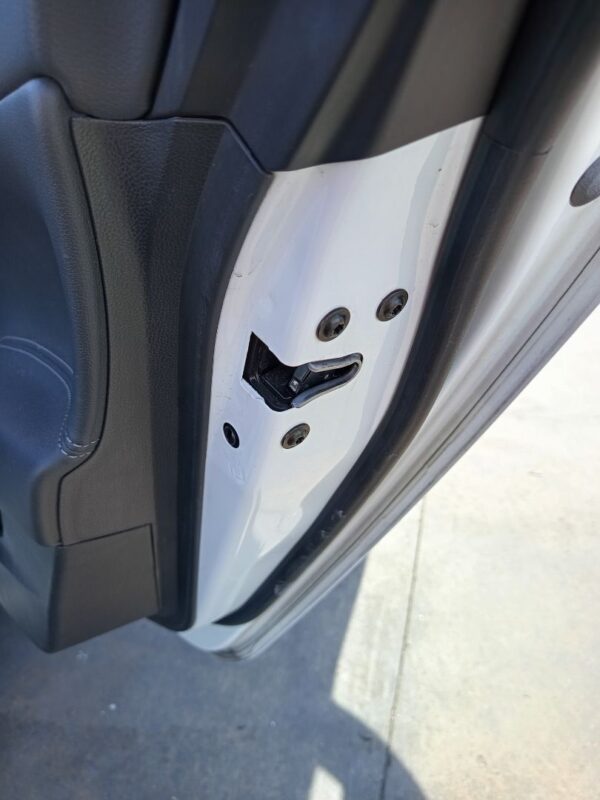 CERRADURA PUERTA TRASERA DERECHA OPEL INSIGNIA BERLINA