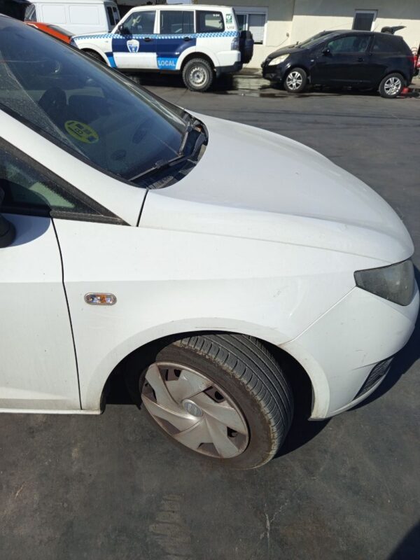 ALETA DELANTERA DERECHA SEAT IBIZA BERLINA (6J5)