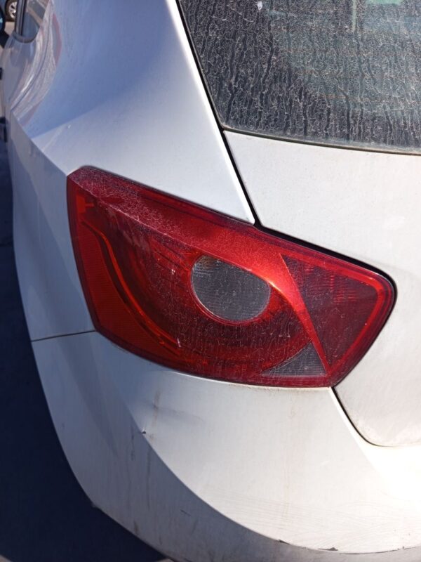 PILOTO TRASERO IZQUIERDO SEAT IBIZA BERLINA (6J5)