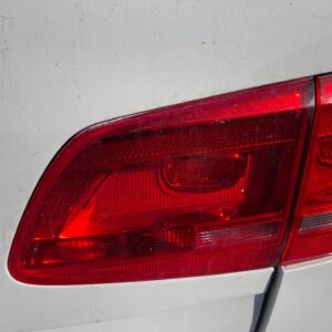 PILOTO TRASERO DERECHO INTERIOR VOLKSWAGEN TOURAN (1T3)