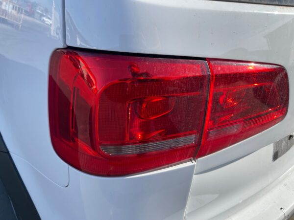 PILOTO TRASERO IZQUIERDO VOLKSWAGEN TOURAN (1T3)