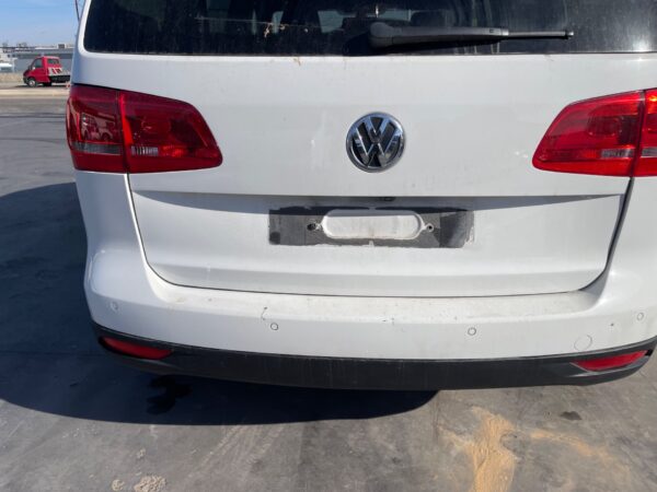 PARAGOLPES TRASERO VOLKSWAGEN TOURAN (1T3)