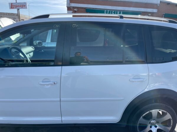 PUERTA TRASERA IZQUIERDA VOLKSWAGEN TOURAN (1T3)