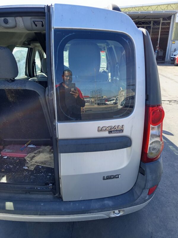 PORTON TRASERO DERECHO DACIA LOGAN 1