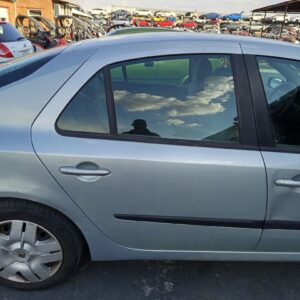 PUERTA TRASERA DERECHA RENAULT LAGUNA II (BG0)