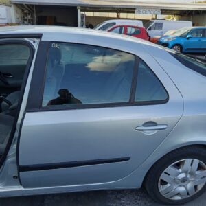 PUERTA TRASERA IZQUIERDA RENAULT LAGUNA II (BG0)