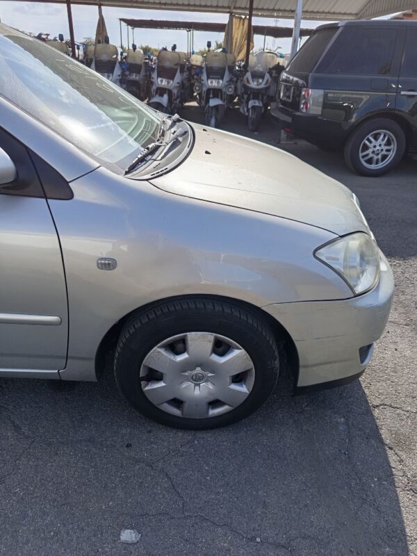 ALETA DELANTERA DERECHA TOYOTA COROLLA (E12)