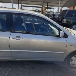 PUERTA DELANTERA DERECHA TOYOTA COROLLA (E12)