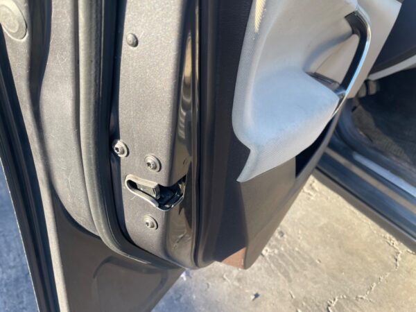 CERRADURA PUERTA DELANTERA IZQUIERDA OPEL INSIGNIA BERLINA