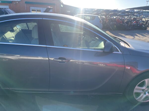 PUERTA DELANTERA DERECHA OPEL INSIGNIA BERLINA