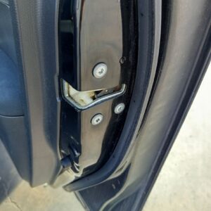 CERRADURA PUERTA DELANTERA DERECHA SUZUKI SWIFT BERLINA (RS/MZ)