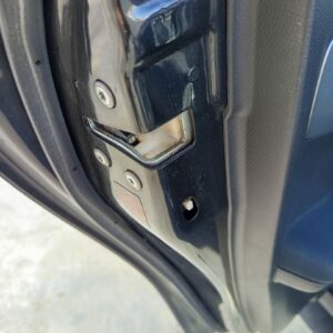 CERRADURA PUERTA TRASERA IZQUIERDA SUZUKI SWIFT BERLINA (RS/MZ)