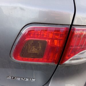 PILOTO TRASERO DERECHO INTERIOR TOYOTA AVENSIS CROSS SPORT (T27)