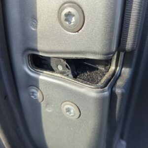 CERRADURA PUERTA DELANTERA IZQUIERDA TOYOTA AVENSIS CROSS SPORT (T27)